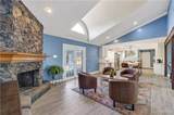 100 Whitewing - Photo 11