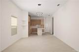 232 Longoria - Photo 4