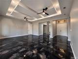 708 Redwood - Photo 4