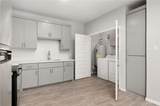 1601 Hyatt - Photo 13