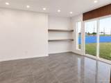 313 Valencia - Photo 13