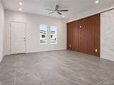 313 Valencia - Photo 4