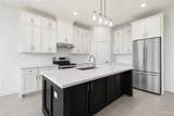 900 Magnolia - Photo 5