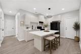 1013 Mahala - Photo 8