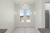 913 Trinity - Photo 6
