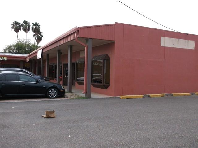 2002 University Drive - Photo 1