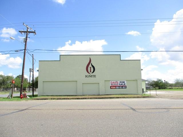 1205 7th Street - Photo 1