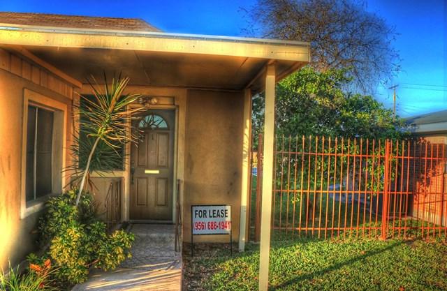 1618 Pecan - Photo 1