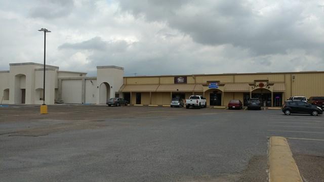 1101 Fm 495 - Photo 1