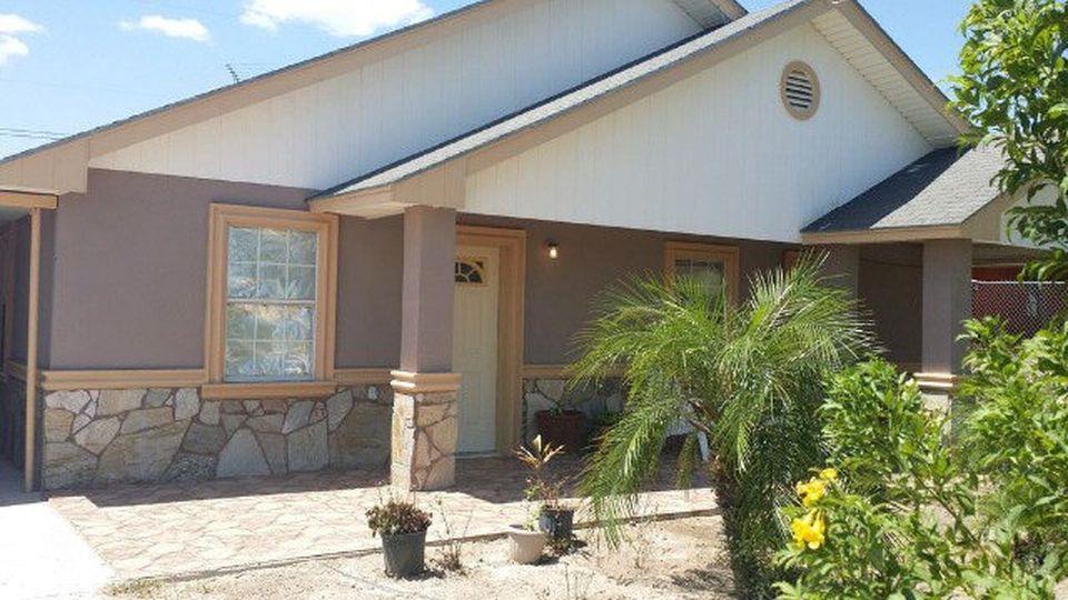 745 Ebony Avenue - Photo 1