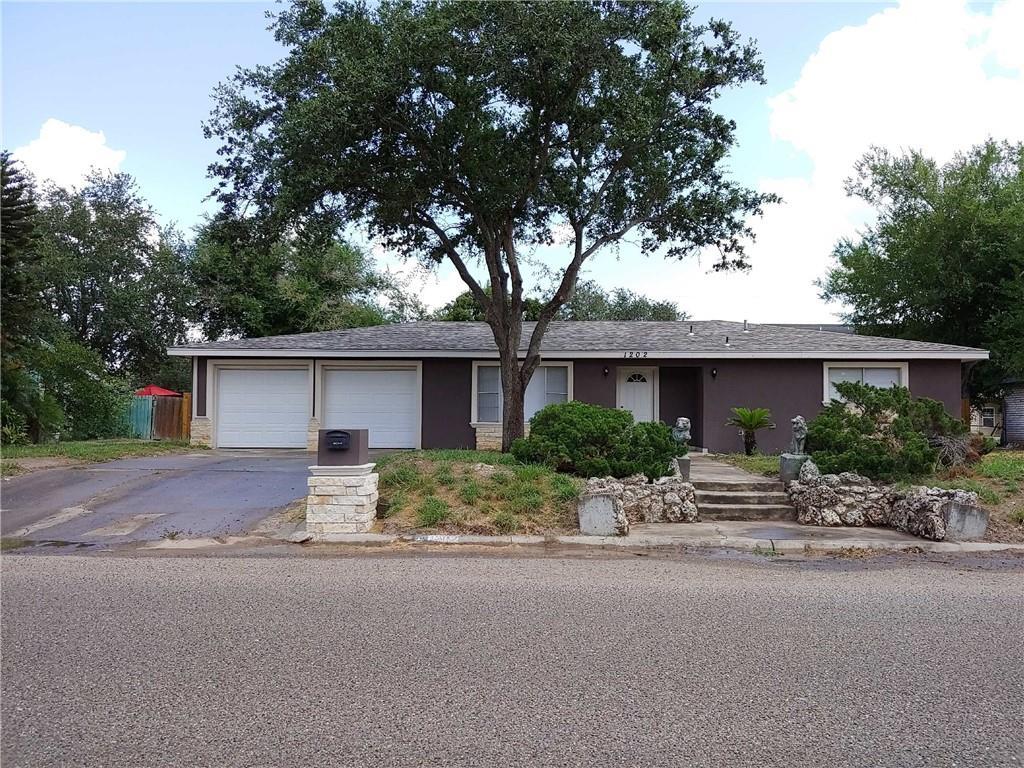 1202 Valley View Drive - Photo 1