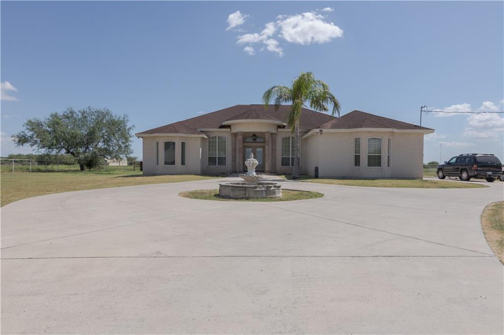 420 Palm Drive - Photo 1