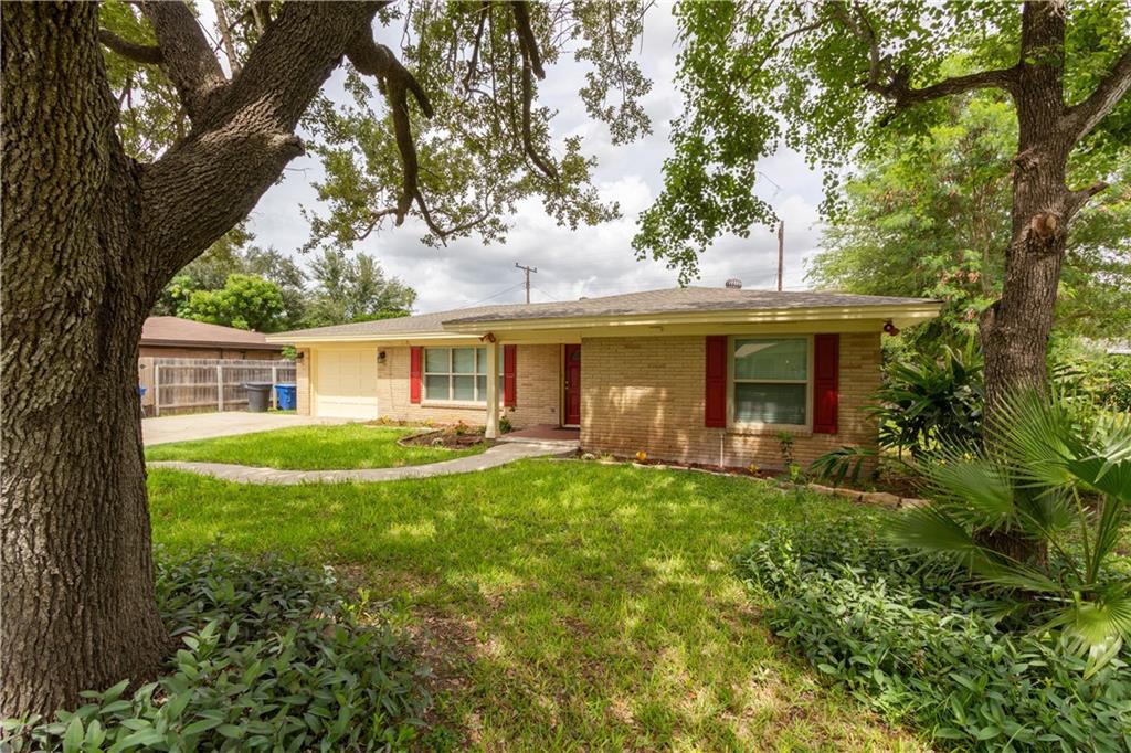 608 Tamarack Avenue - Photo 1