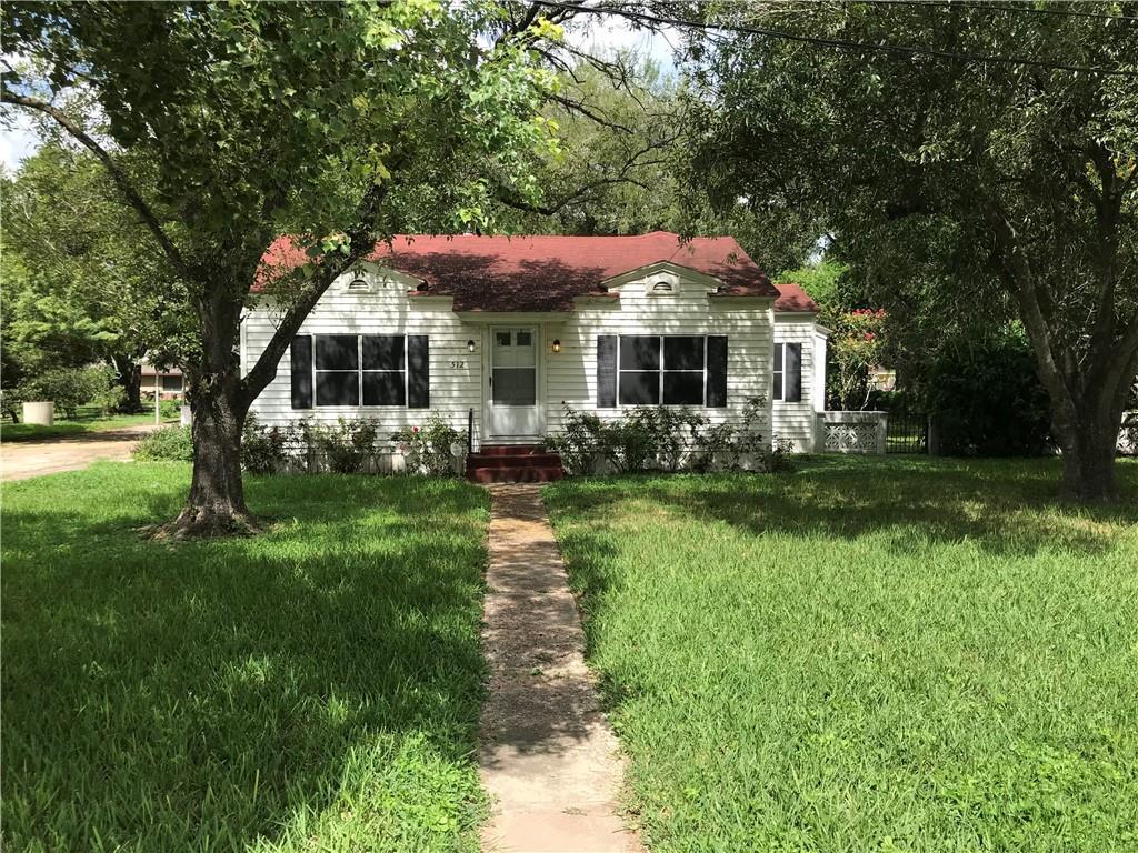 512 Sam Houston Boulevard - Photo 1