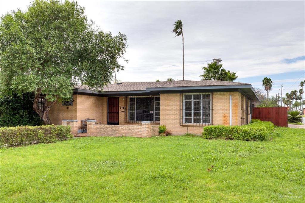 1713 7th Street - Photo 1