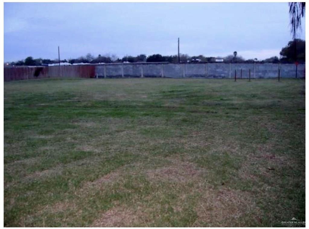 2603 Cottonwood Street - Photo 1