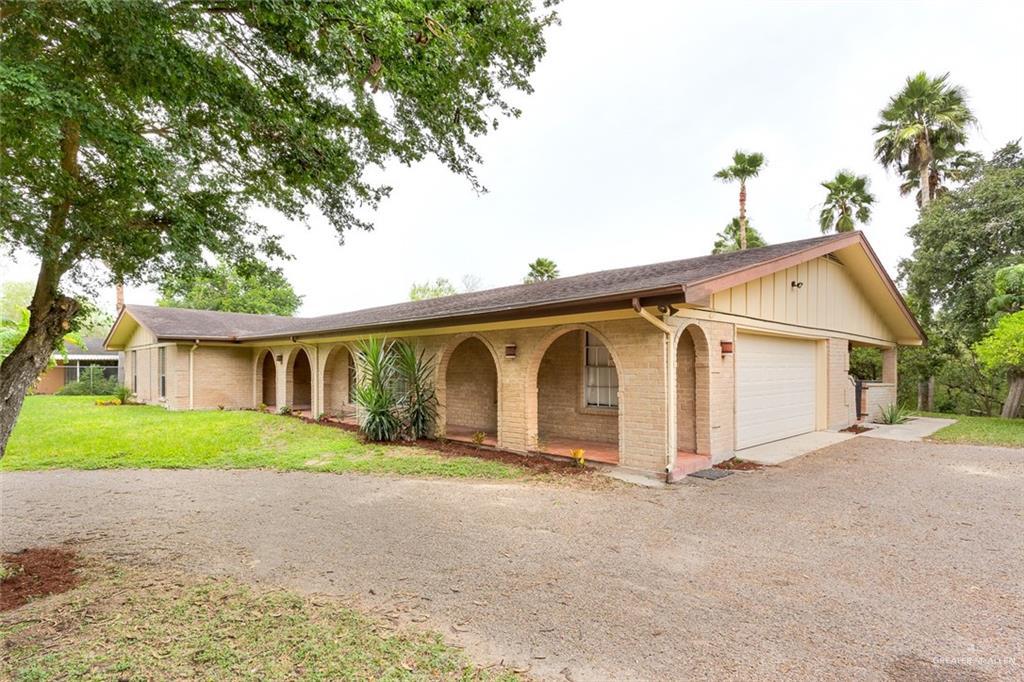 2209 Parkwood Drive - Photo 1