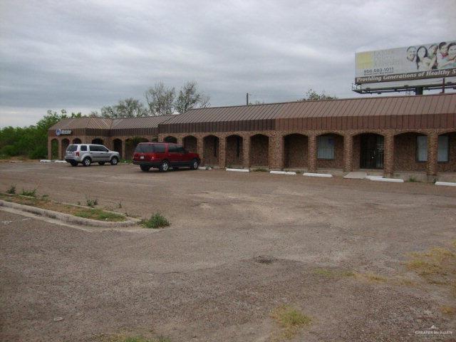 1312 Expressway 83 - Photo 1