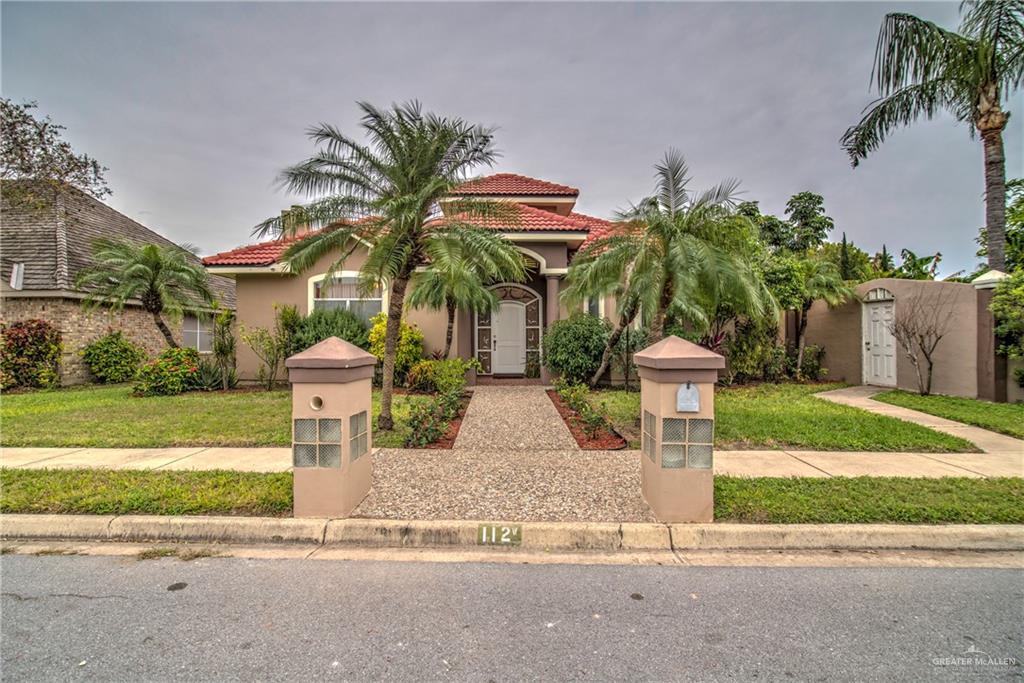 112 Goldcrest Avenue - Photo 1