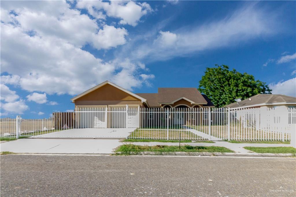 718 Ruben Street - Photo 1