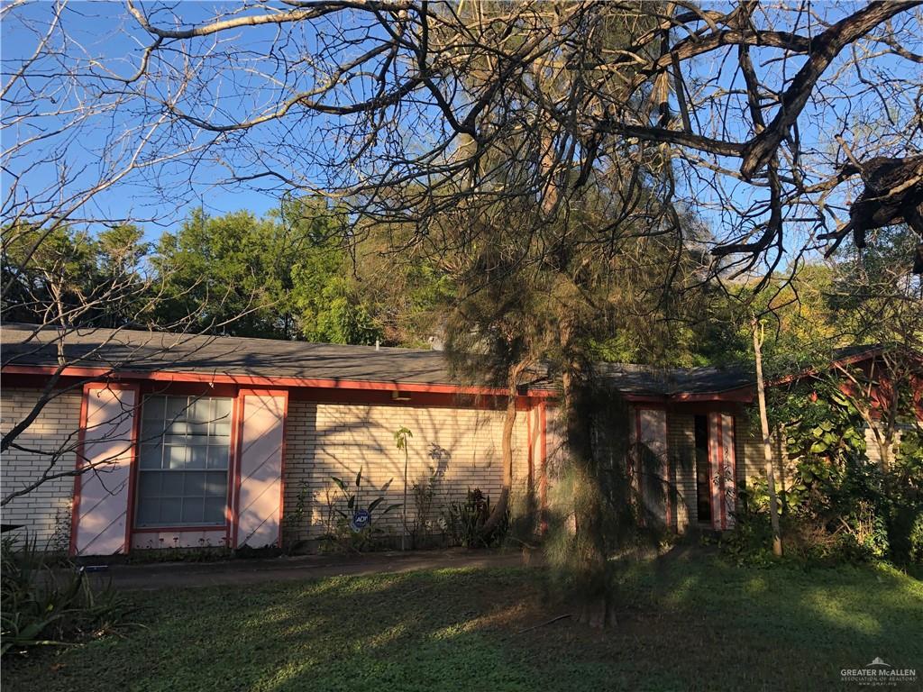 3913 Hobbs Drive - Photo 1