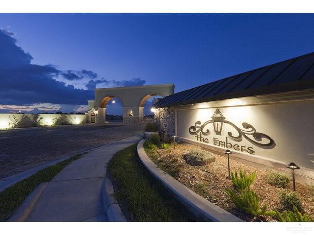 305 Columbia Avenue - Photo 1