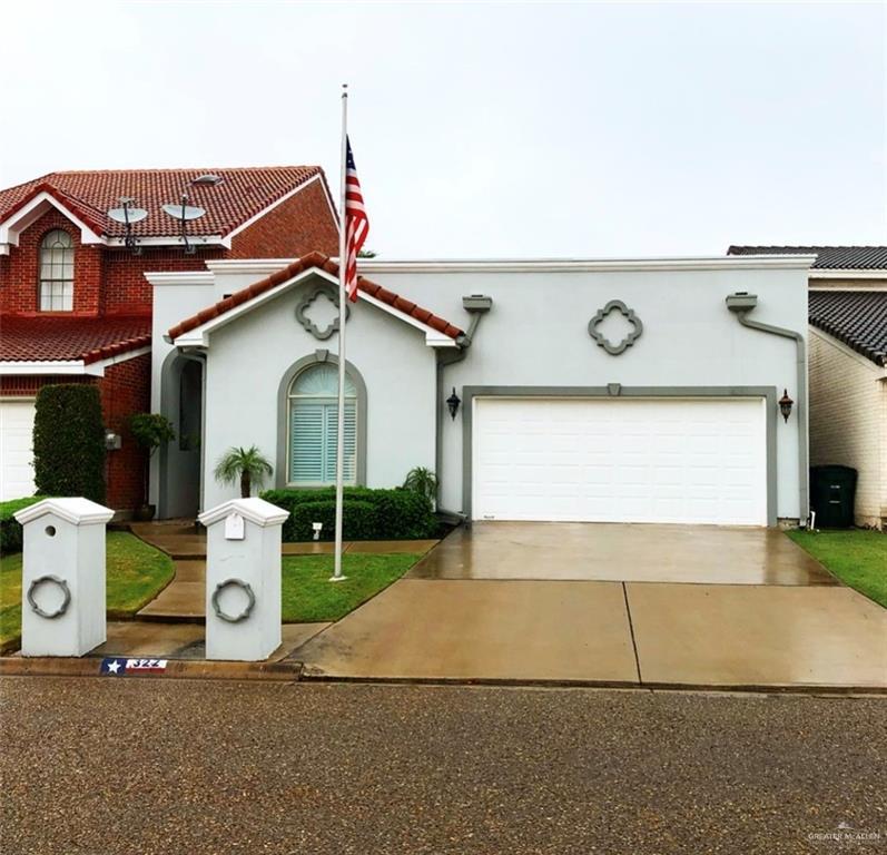 322 Sabine Street - Photo 1