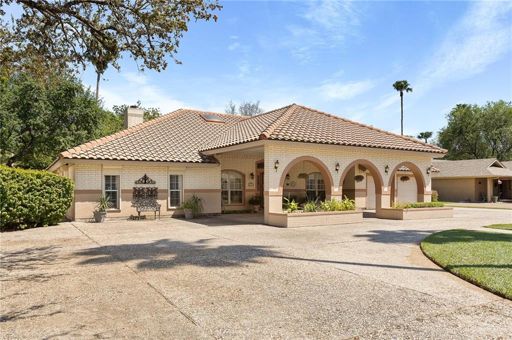 138 Palm Valley Drive - Photo 1