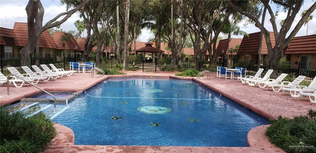 200 Yuma Avenue - Photo 1