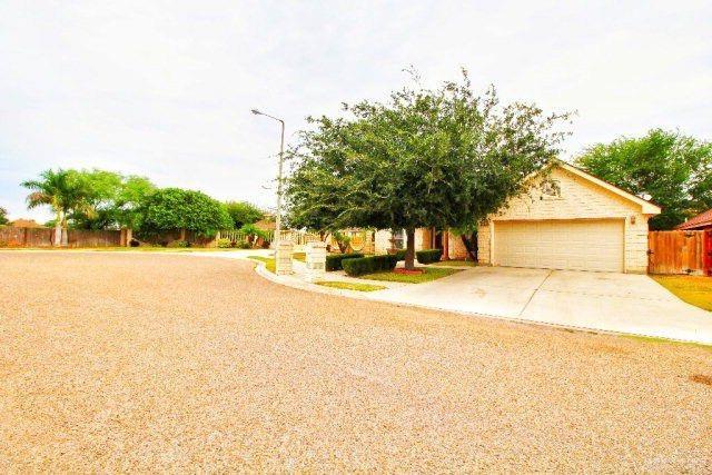 1103 10th Street - Photo 1