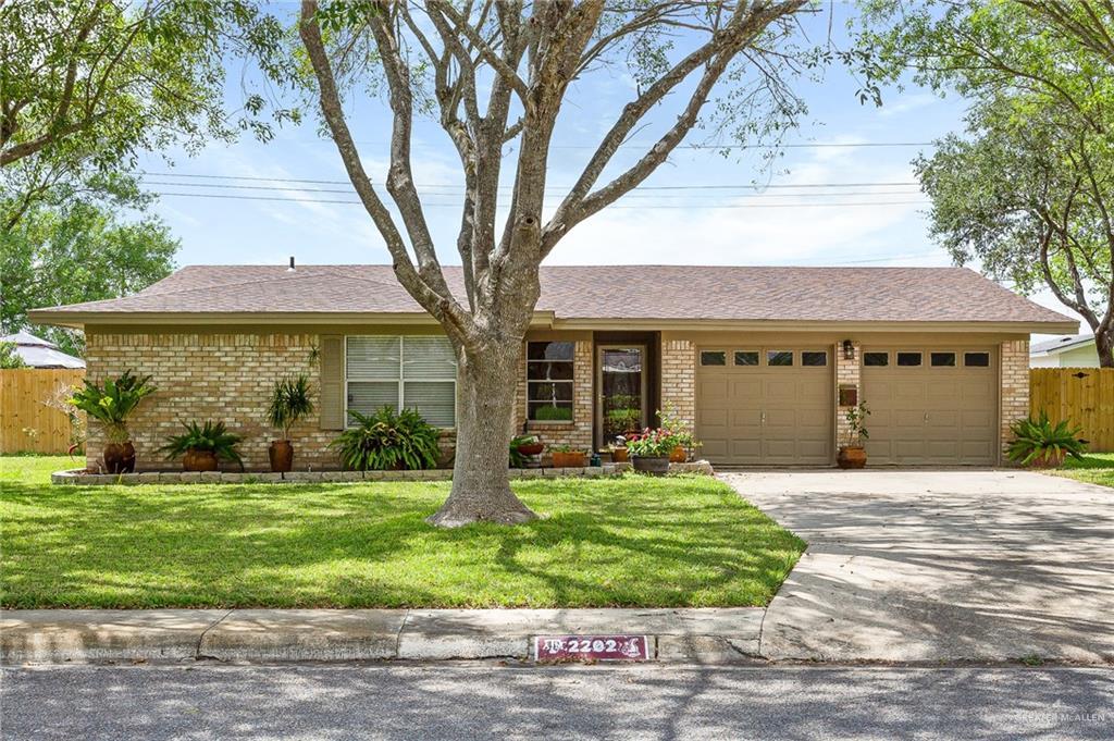 2202 Lisa Ann Avenue - Photo 1