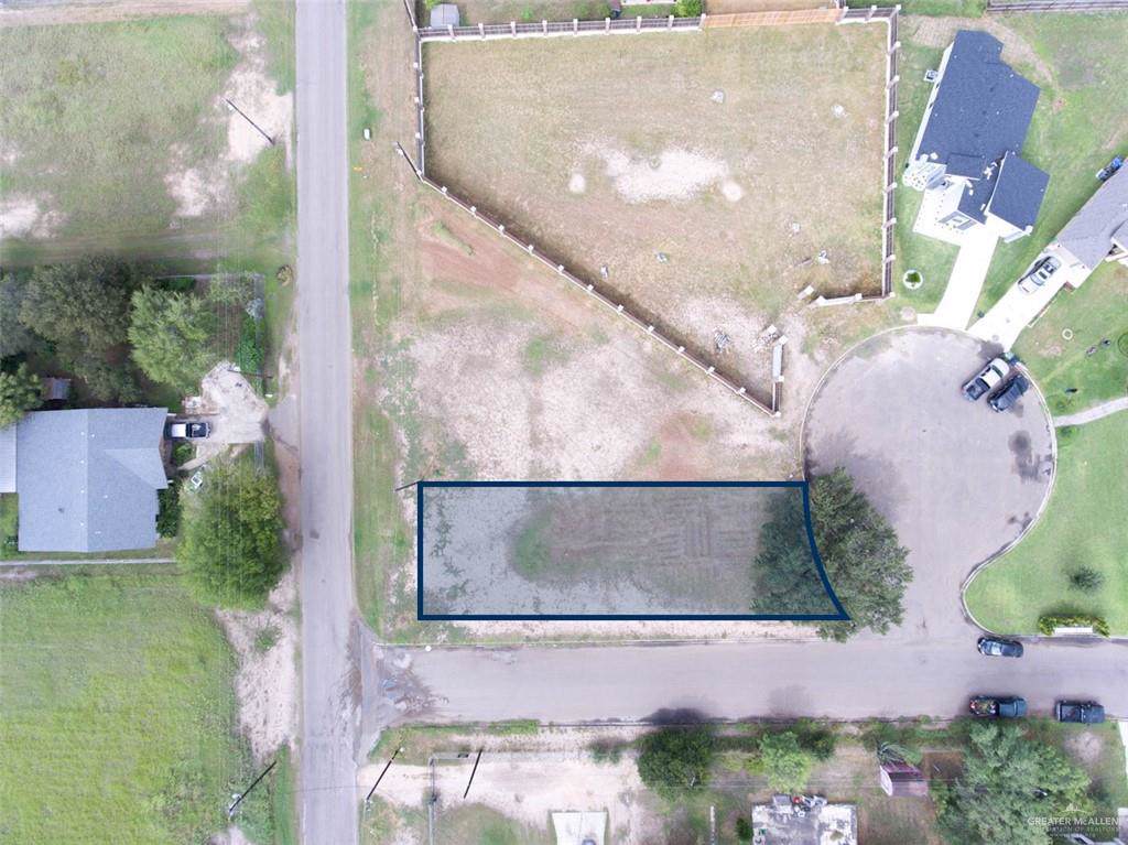 801 Robin Ann Circle - Photo 1
