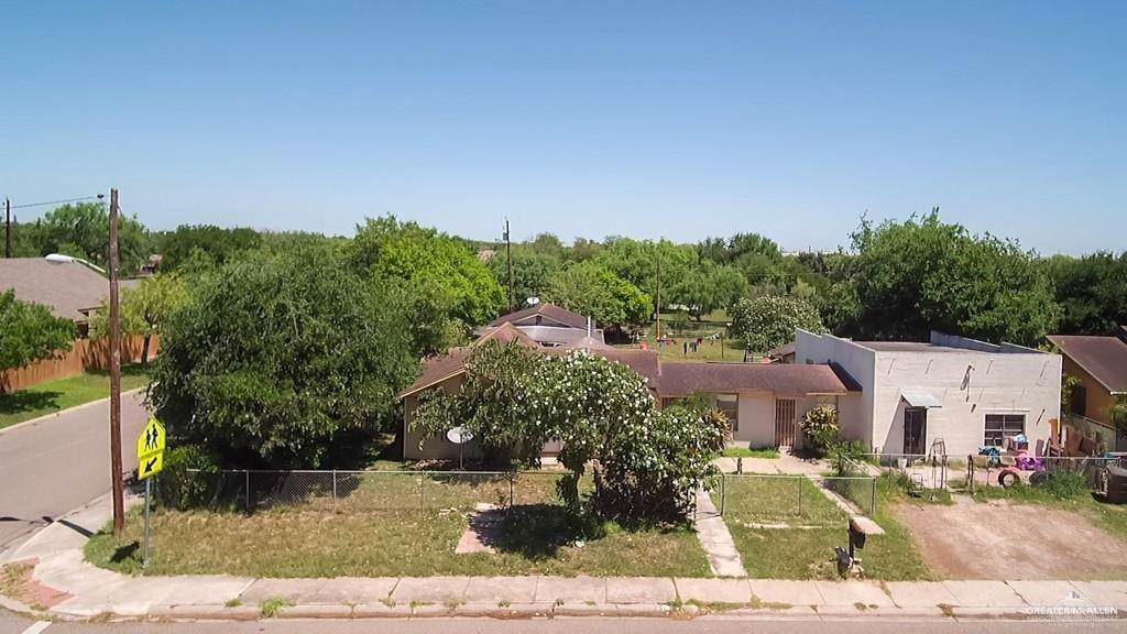703 Lovett - Photo 1