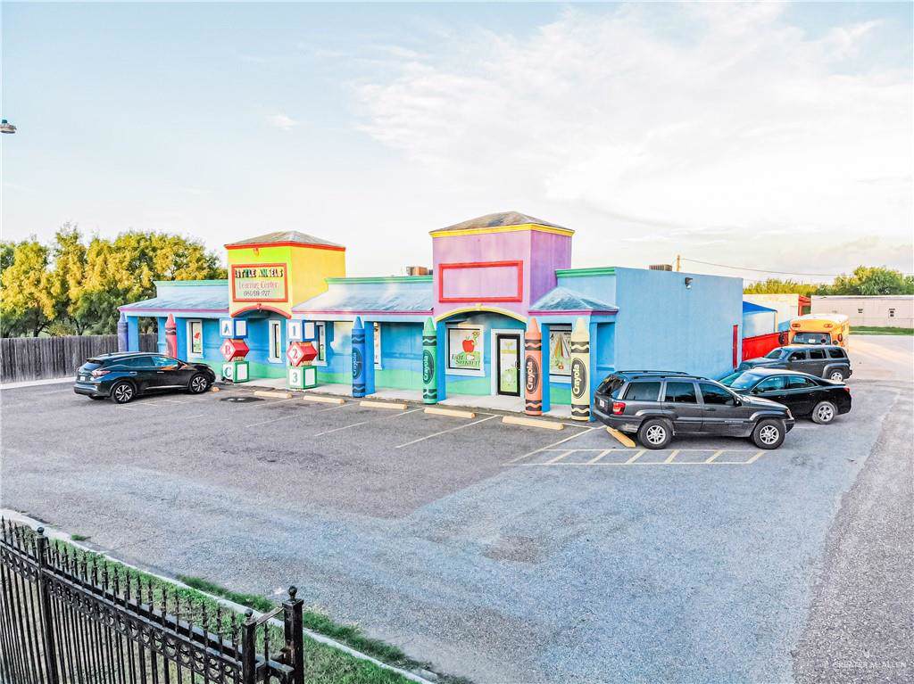 212 Glasscock Boulevard - Photo 1