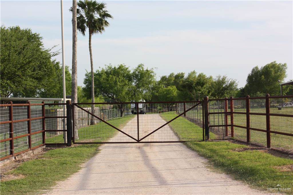 5117 Mile 8 Road - Photo 1