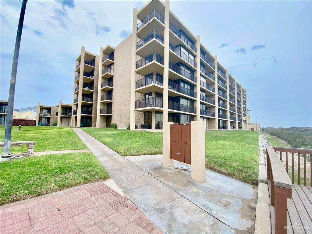 112 Padre Boulevard - Photo 1