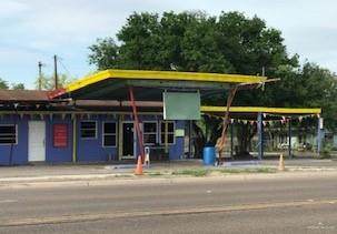 1401 2nd Street - Photo 1