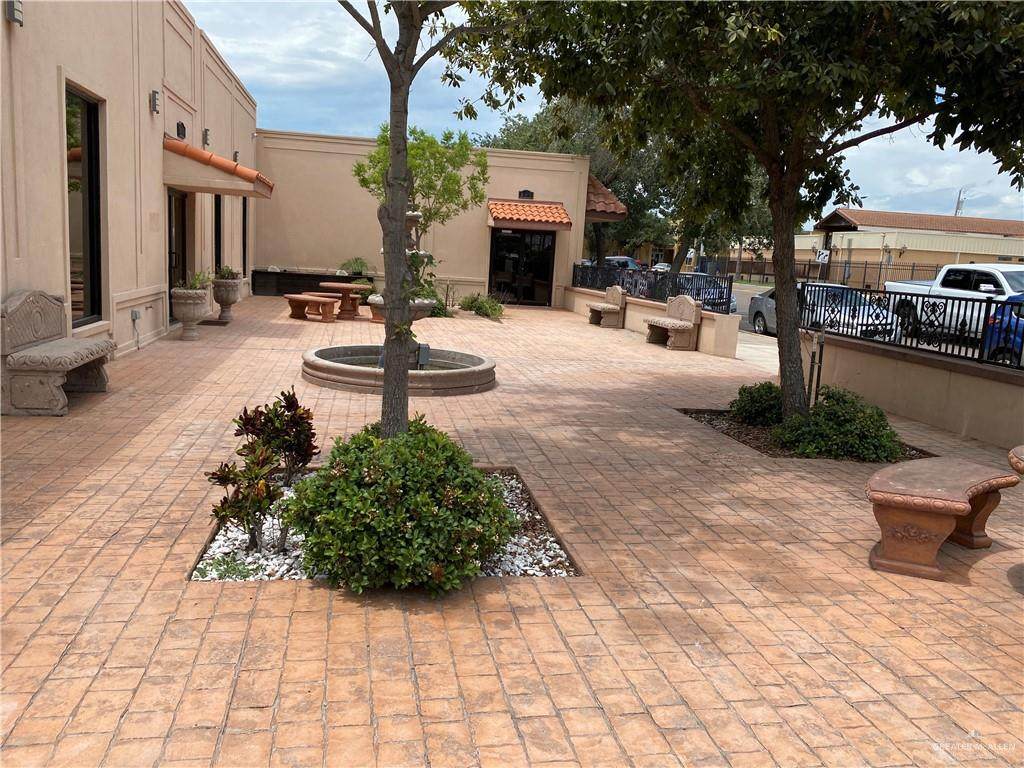 107 10th Street - Photo 1