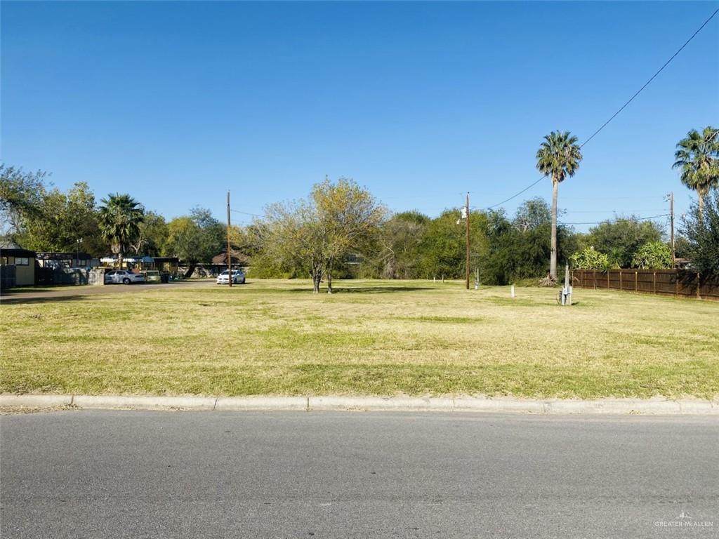 1120 Jay Avenue - Photo 1