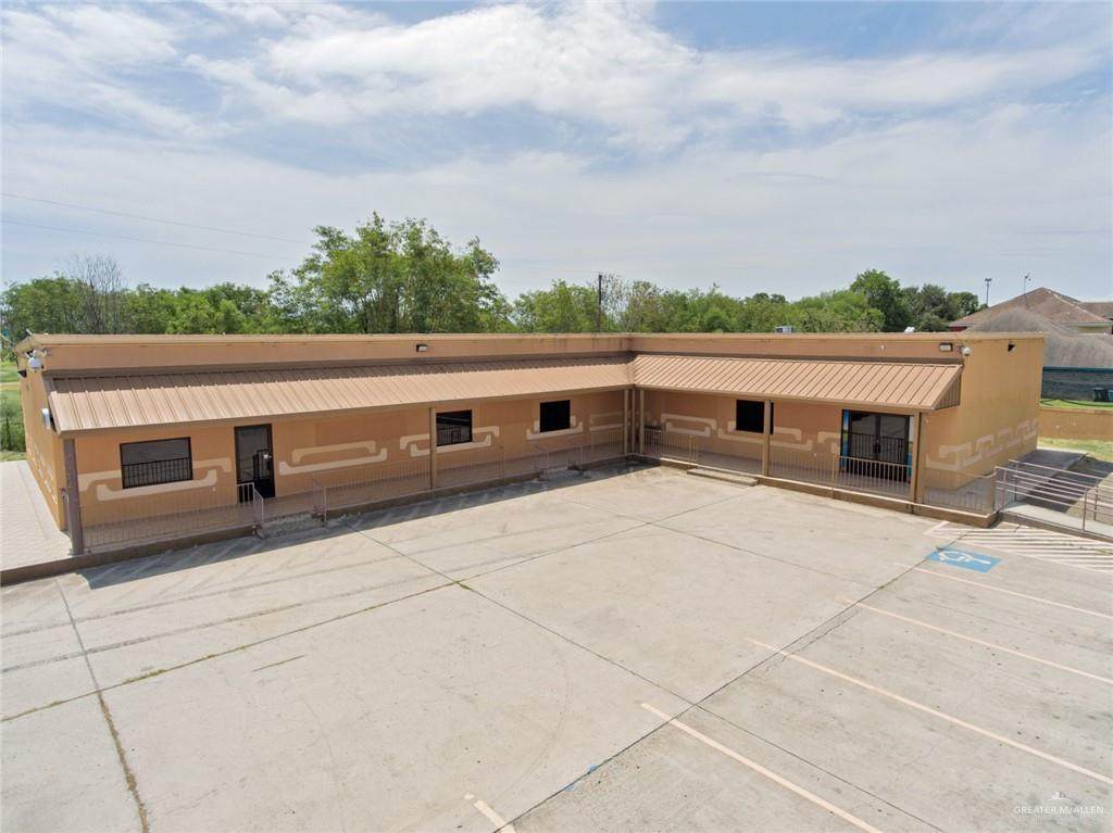 10400 103rd Street - Photo 1
