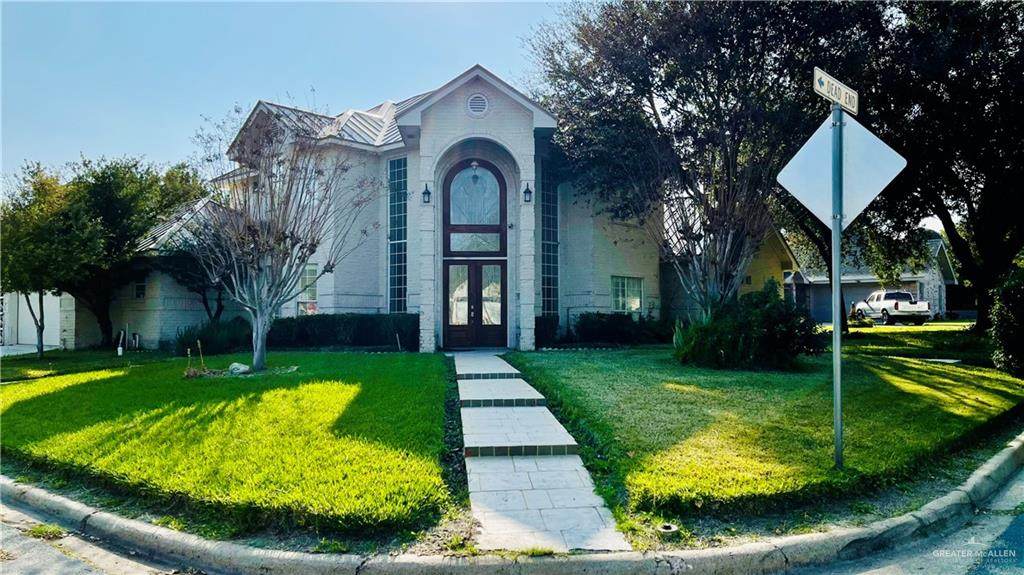 604 Ridgeland Avenue - Photo 1