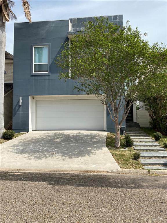 404 Sabine Street - Photo 1