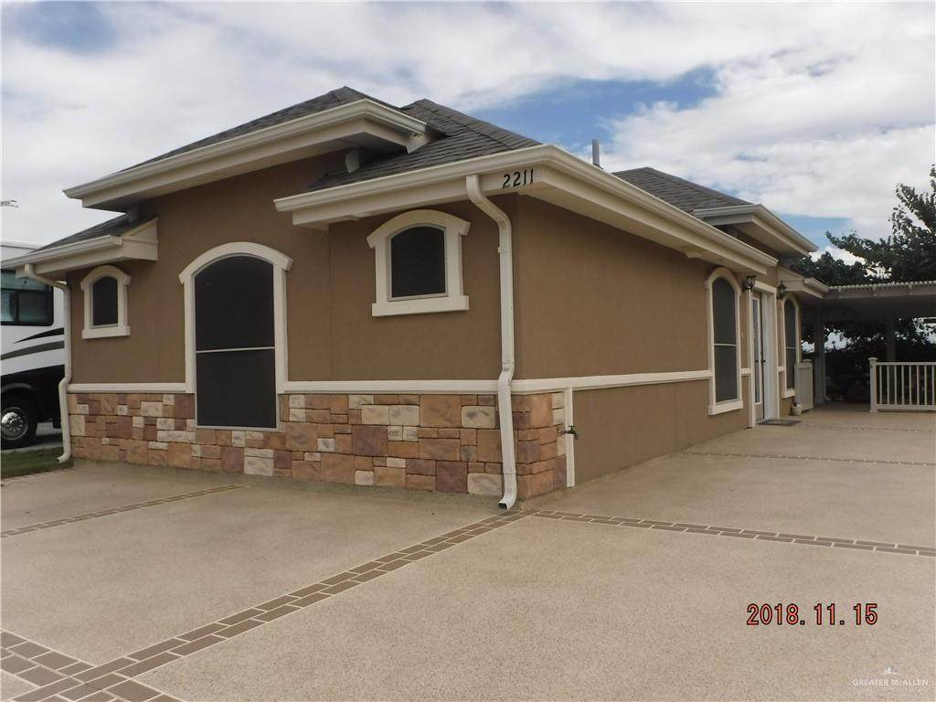 2211 Robin Lane - Photo 1