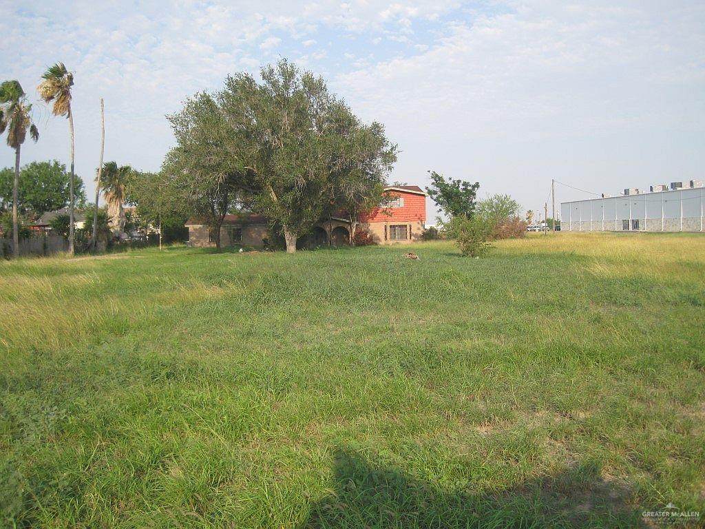 2800 Mccoll - Photo 1