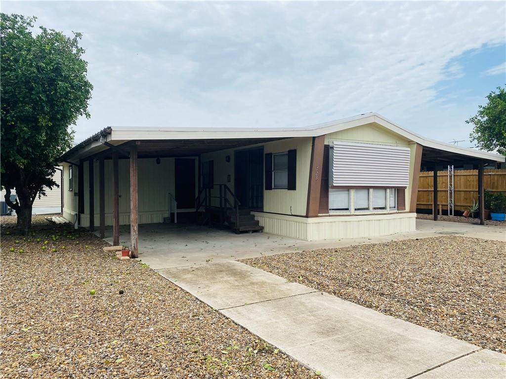 723 Pine - Photo 1