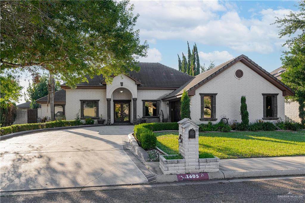 1605 Torrie - Photo 1