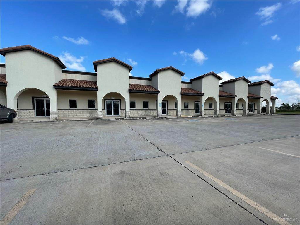 415 Main - Photo 1