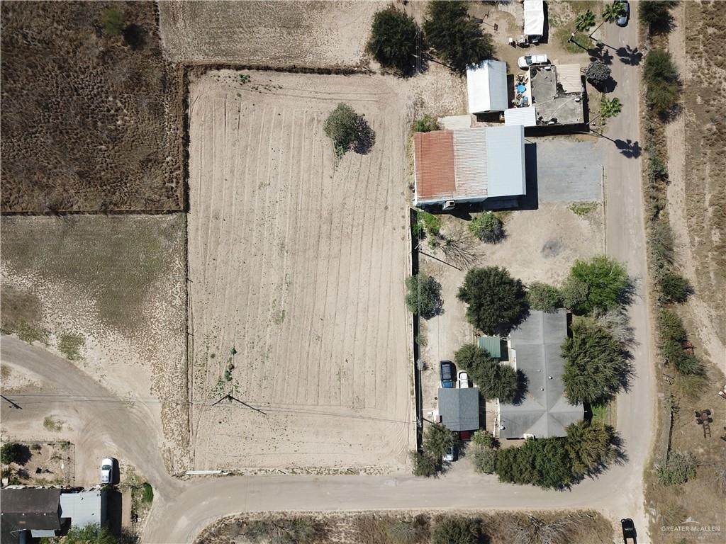 92 Los Barreras - Photo 1