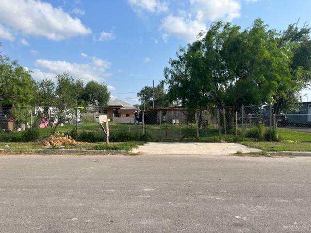 2726 Josephine - Photo 1