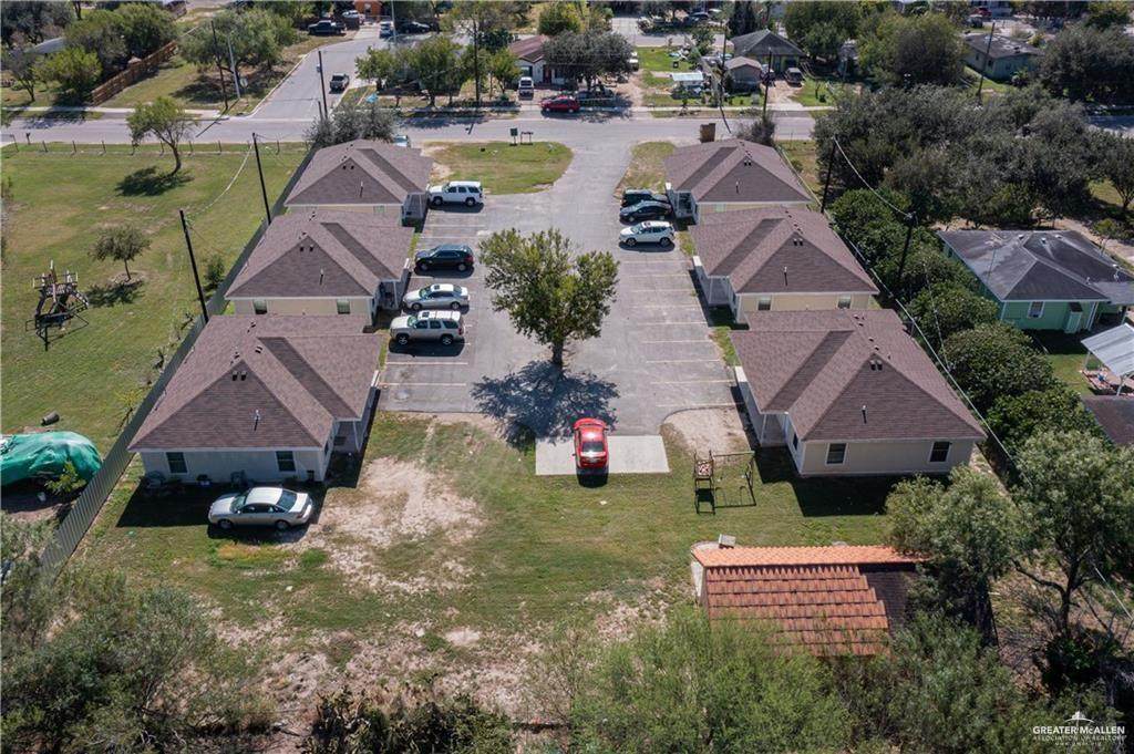 2901 De La Rosa - Photo 1